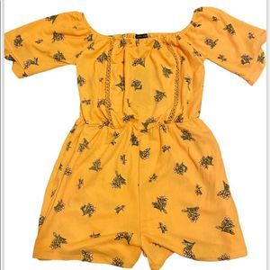 👗HOST PICK👗 NWT KENDALL&KYLIE  VACATION Summer Floral Print Romper